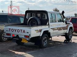 Toyota Land Cruiser 70 Pickup
